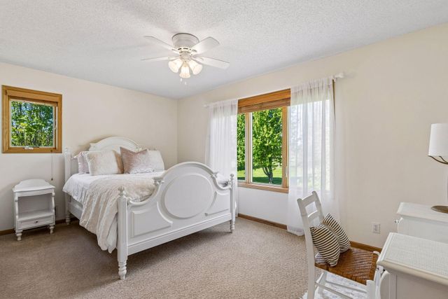 12145 Illies Avenue N, Hugo, MN 55038