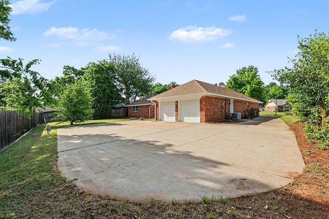 2813 NW 117th Street, Oklahoma City, OK 73120