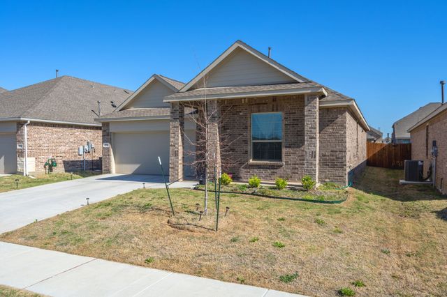 1713 Lake Grove Drive, Little Elm, TX 75068