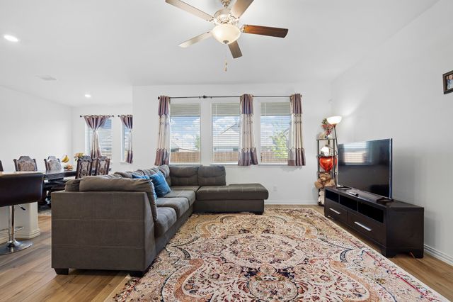 1713 Lake Grove Drive, Little Elm, TX 75068
