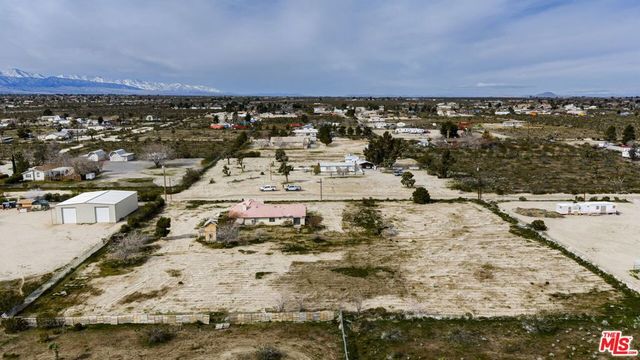 13377 Paramount Road, Phelan, CA 92371