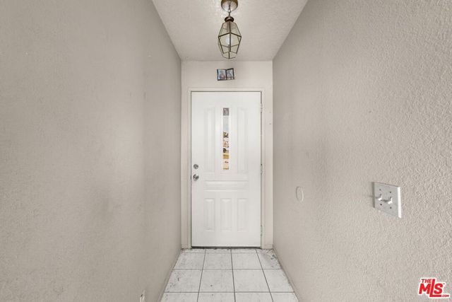 13377 Paramount Road, Phelan, CA 92371