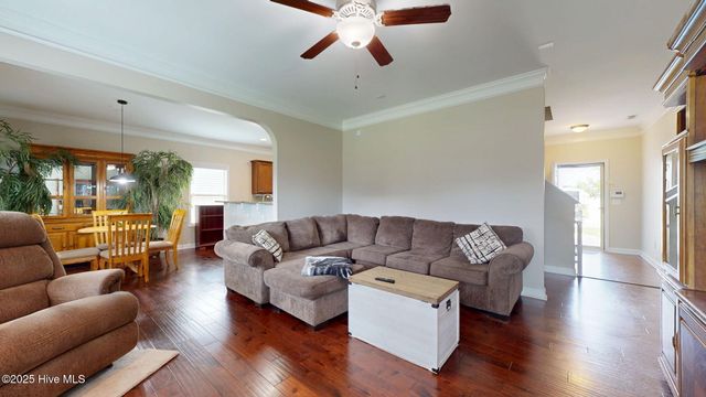 4146 Cinnamon Run, New Bern, NC 28562