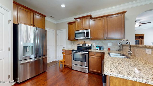 4146 Cinnamon Run, New Bern, NC 28562