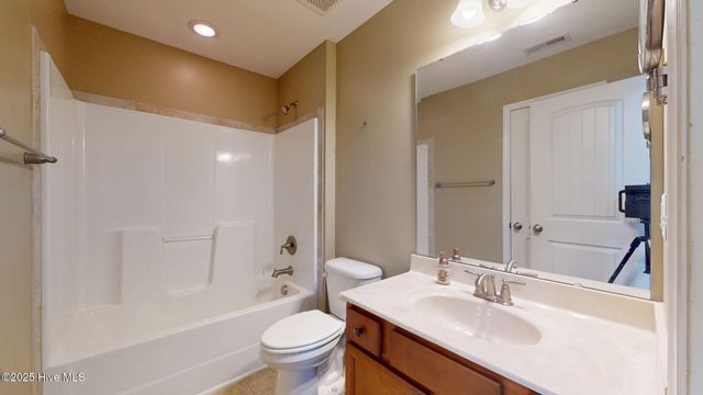 4146 Cinnamon Run, New Bern, NC 28562