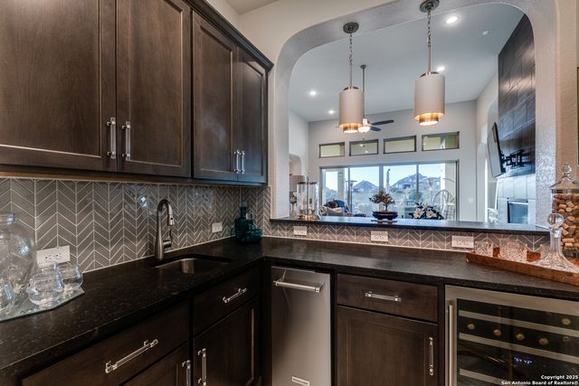 21335 Rembrandt, San Antonio, TX 78256