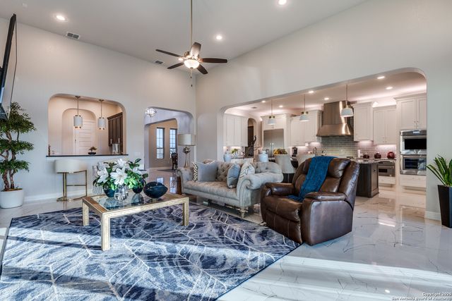 21335 Rembrandt, San Antonio, TX 78256