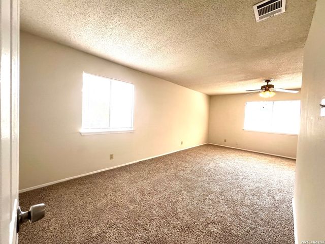 8818 RIDGE GATE ST, San Antonio, TX 78250