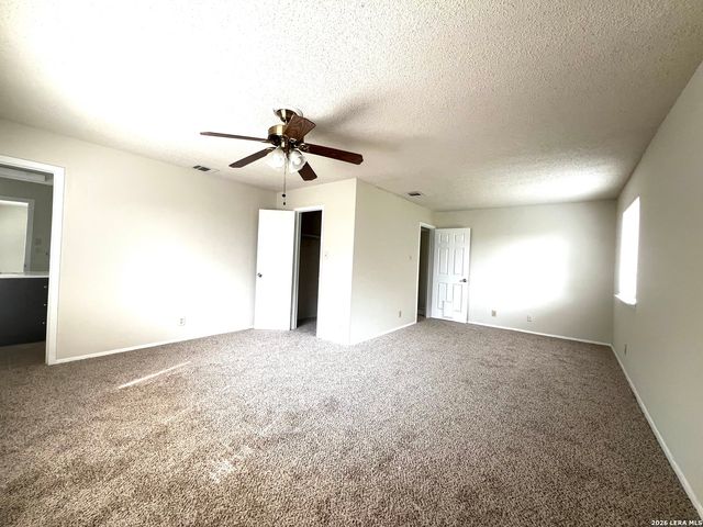 8818 RIDGE GATE ST, San Antonio, TX 78250