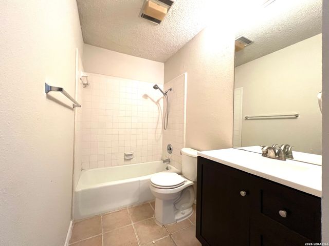 8818 RIDGE GATE ST, San Antonio, TX 78250