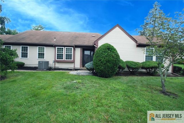 12 Dorchester Drive, Monroe, NJ 08831