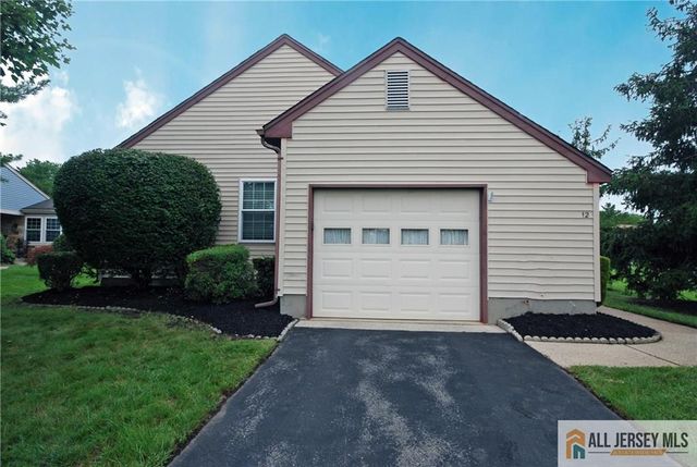 12 Dorchester Drive, Monroe, NJ 08831
