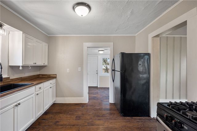 610 Delaware, Neosho, MO 64850