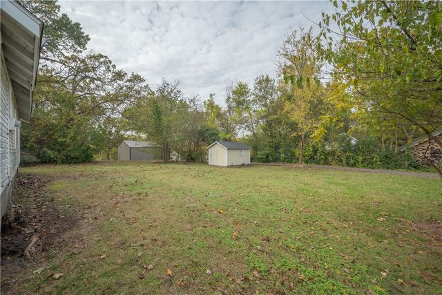 610 Delaware, Neosho, MO 64850