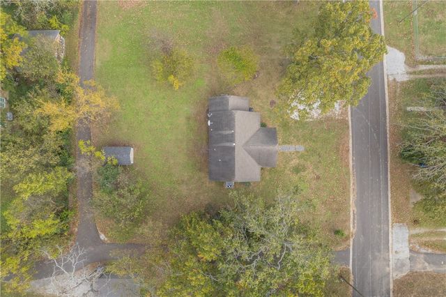 610 Delaware, Neosho, MO 64850