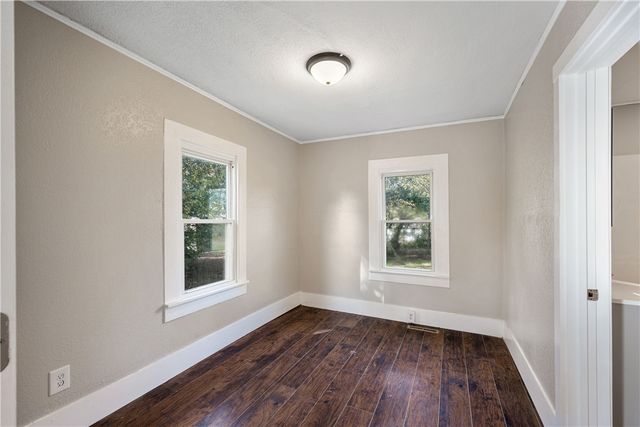 610 Delaware, Neosho, MO 64850