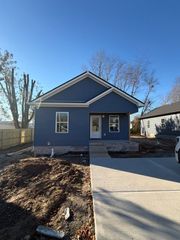 406 Church St, Portland, TN 37148