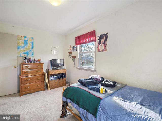 1 PRINCETON PL, Hagerstown, MD 21742