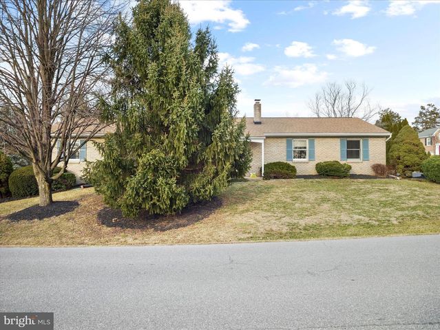 1 PRINCETON PL, Hagerstown, MD 21742
