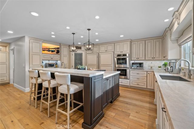 1511 Santiago Drive, Newport Beach, CA 92660