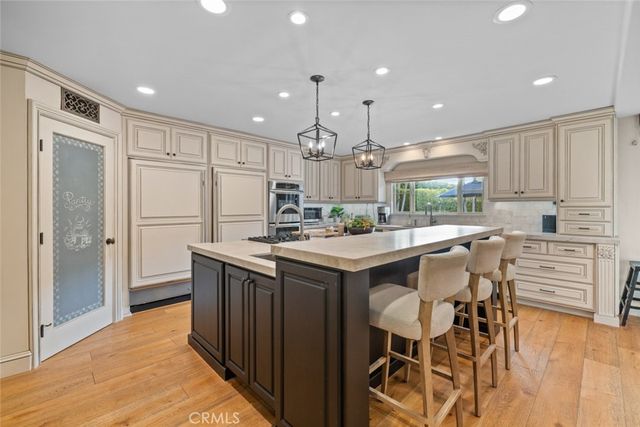 1511 Santiago Drive, Newport Beach, CA 92660