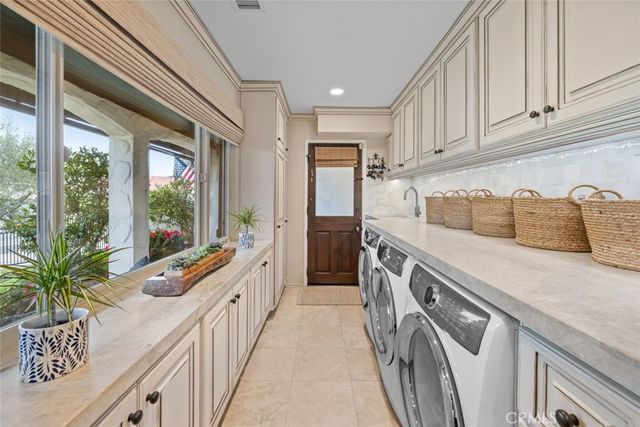 1511 Santiago Drive, Newport Beach, CA 92660