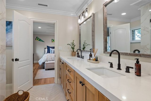 1511 Santiago Drive, Newport Beach, CA 92660