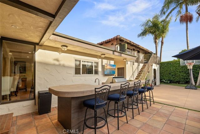 1511 Santiago Drive, Newport Beach, CA 92660