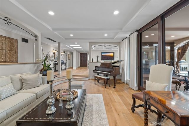 1511 Santiago Drive, Newport Beach, CA 92660