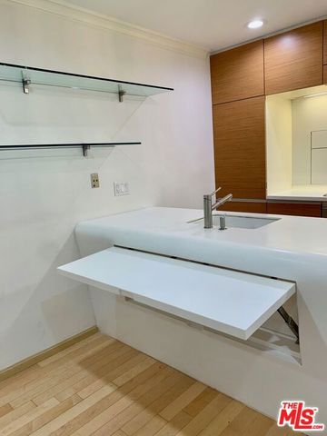 4189 Vineland Avenue 109, Studio City, CA 91602