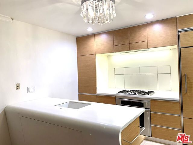4189 Vineland Avenue 109, Studio City, CA 91602
