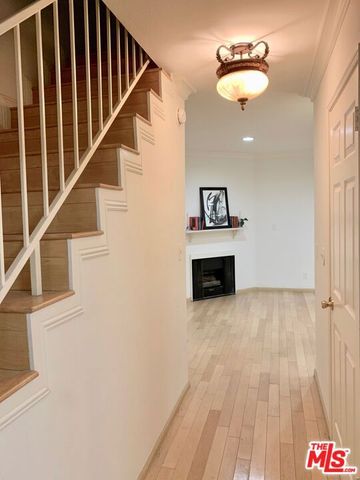 4189 Vineland Avenue 109, Studio City, CA 91602