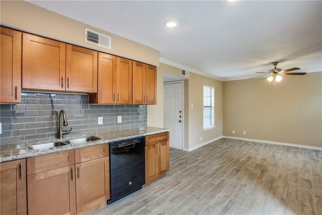 4748 Old Bent Tree Lane 401, Dallas, TX 75287