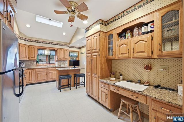 164 Leach Avenue, Park Ridge, NJ 07656