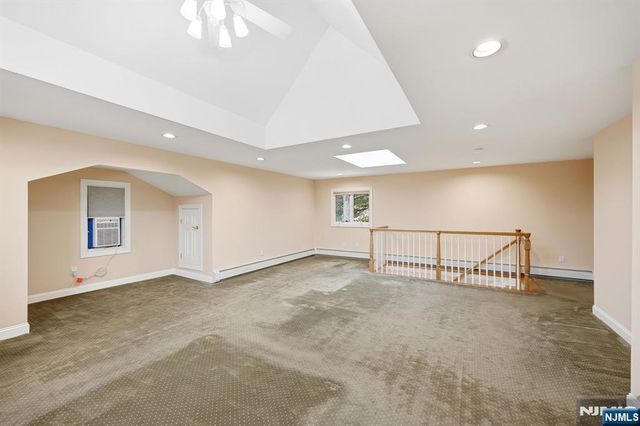 164 Leach Avenue, Park Ridge, NJ 07656