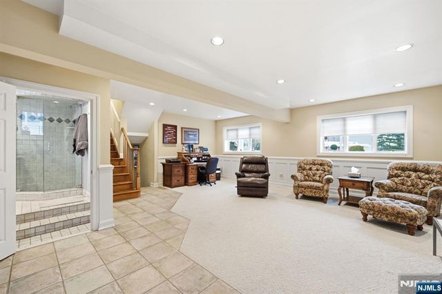 164 Leach Avenue, Park Ridge, NJ 07656