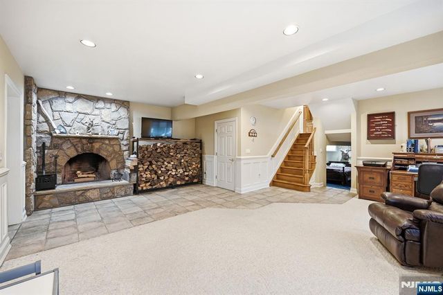 164 Leach Avenue, Park Ridge, NJ 07656