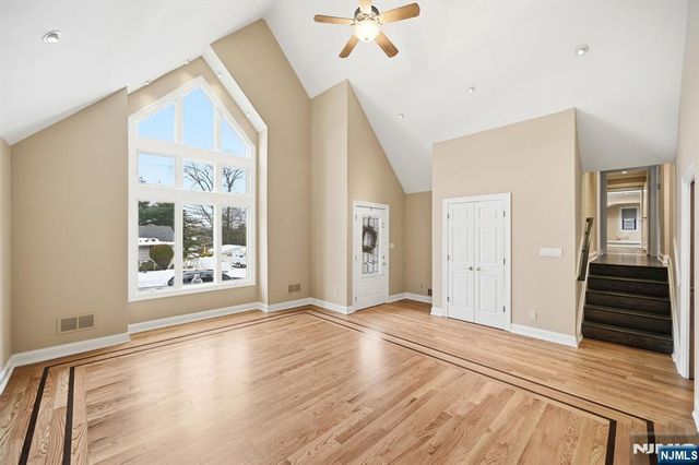 164 Leach Avenue, Park Ridge, NJ 07656