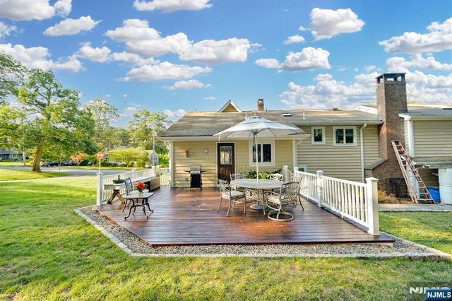 164 Leach Avenue, Park Ridge, NJ 07656