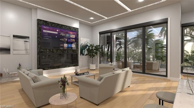 10337 Vanderbilt DR, Naples, FL 34108