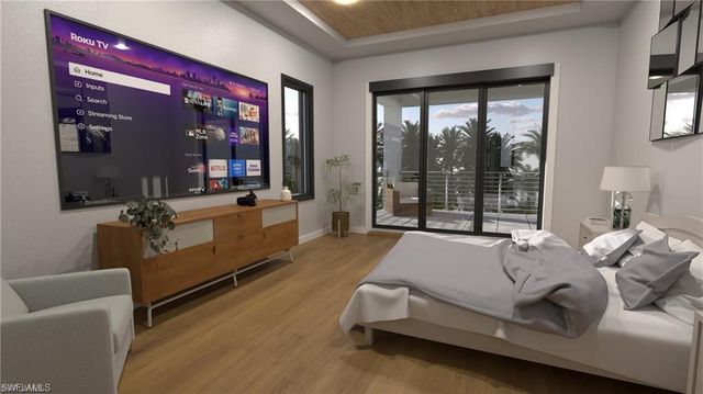 10337 Vanderbilt DR, Naples, FL 34108