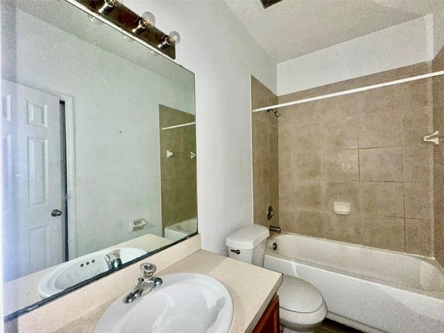 4304 PARADISE COVE COURT, Kissimmee, FL 34746