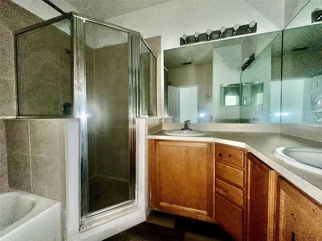 4304 PARADISE COVE COURT, Kissimmee, FL 34746