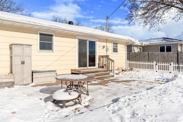 361 13th Street NE, Owatonna, MN 55060