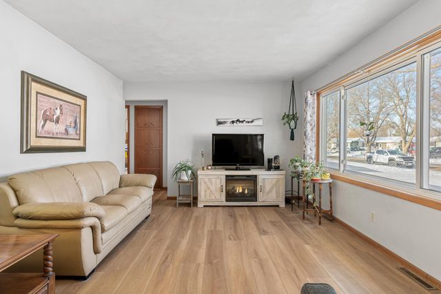 361 13th Street NE, Owatonna, MN 55060