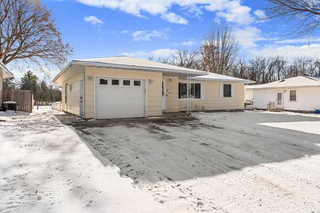 361 13th Street NE, Owatonna, MN 55060