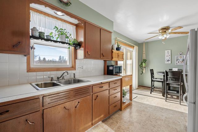 361 13th Street NE, Owatonna, MN 55060