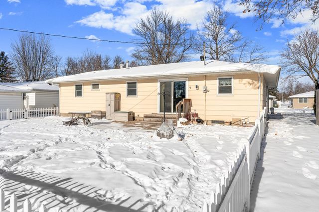 361 13th Street NE, Owatonna, MN 55060