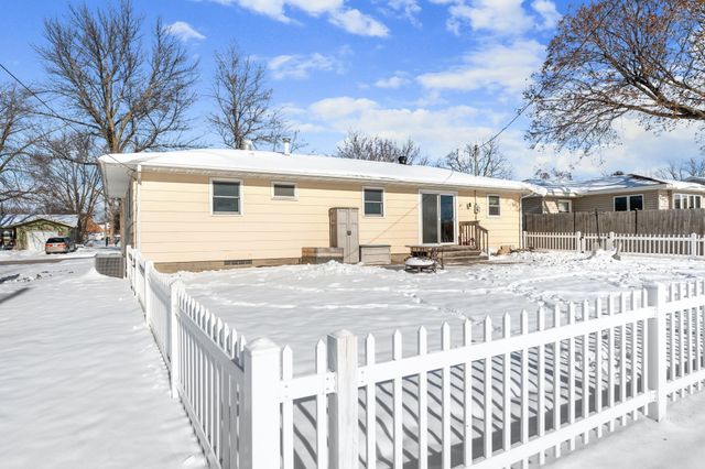 361 13th Street NE, Owatonna, MN 55060