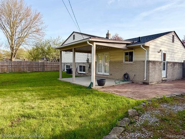 8912 Ardel Drive, Sterling Heights, MI 48314